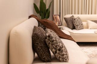 Km Living Prestige 2BR Apartment with 86 TV - 5
