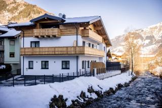 RIVERSIDE RAURIS APARTMENTS - 0