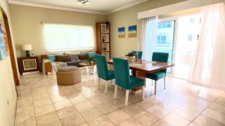 Chic Beachfront Apartment - Private Beach Access - 9