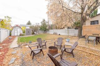 Charming 3BR Edmonton Home with Backyard & Parking - 6
