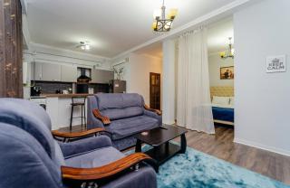 Great studio apartment and parking - 6