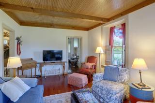 Historic Ottawa Lake House: Deck, Barn + 96 Acres! - 7