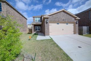 Princeton Home Near Lavon Lake w/ Garage & Grill - 9