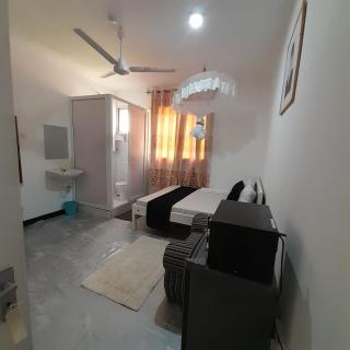 FURNISHED STUDIO ON BEACHROAD - 5