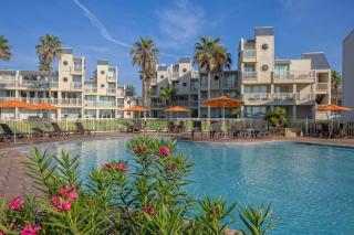 Coastal Retreat 3BR Condo with Resort Amenities - 3