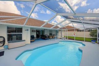 Pool & Fenced Yard: Sebring Retreat - 8