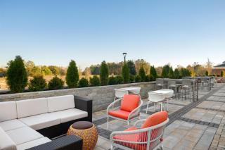 Hilton Garden Inn Perry - 8
