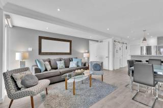 Modern Beach View Apartment with Resort Amenities - 2