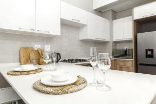 La Vida Stylish One-Bedroom Apartment - 4