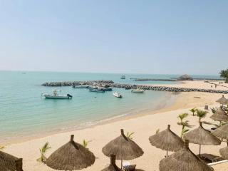 Cosy villa close to the beach with shared pool - 0