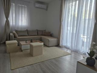 Modern Home with Private Yard and Parking - 7