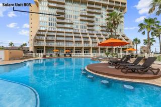 Luxurious and Spacious Condo with Beach View - 9