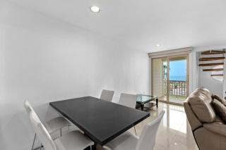 Beachside Getaway 3BR Condo with Ocean View Balcony - 3