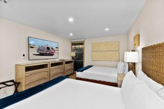 First Floor Beachfront Condo with Heated Pool - 7