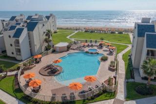 First Floor Beachfront Condo with Heated Pool - 5