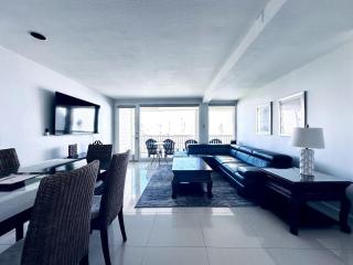 Beachside Getaway, 2BR Condo with Ocean View Balcony - 7