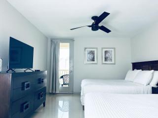 Beachside Getaway, 2BR Condo with Ocean View Balcony - 6