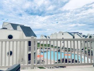 Luxurious Beachside Condo with Amazing Ocean Views - 6