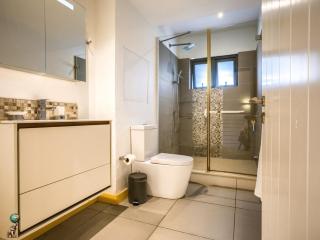 Latitude Sunset 3 Bedroom Duplex with Private Pool - 7