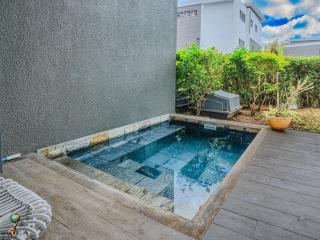 Latitude Sunset 3 Bedroom Duplex with Private Pool - 3
