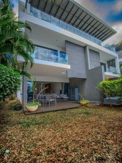 Latitude Sunset 3 Bedroom Duplex with Private Pool - 1