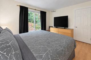 Hood River Suites Extended Stay Apartment Hotel - 4