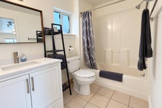Hood River Suites Extended Stay Apartment Hotel - 1