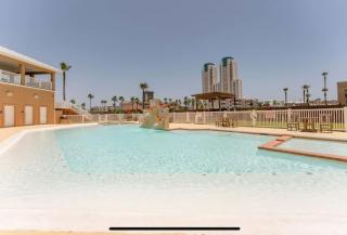 Beach Side Condo, BBQ Grill and Heated Pool - 9