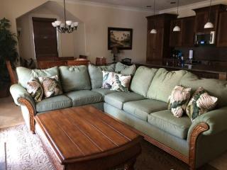 Incredible Luxury Villa in Paradise Near Shopping Golf and 3 Beaches - 6
