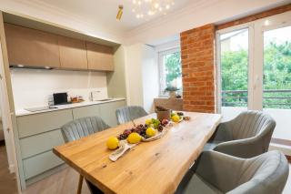 La Răzlog - Premium Central Apartment - 8