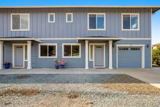 RJD Beachside Vacation Home B - 0