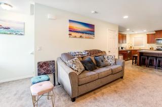 RJD Beachside Vacation Home B - 7