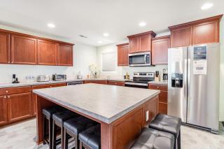 RJD Beachside Vacation Home B - 3