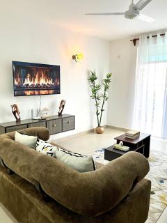 Luxury by the Seaside - 8