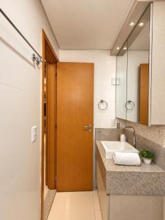PALMAS EXPERIENCE - Em frente ao shopping com vista lago e piscina - 2