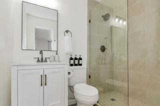 Stylish Tucson Retreat Spacious 4 bedroom home - 9