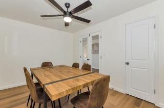 Stylish Tucson Retreat Spacious 4 bedroom home - 1