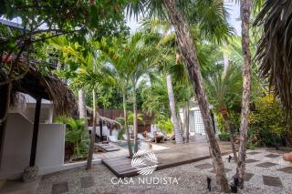 Casa Nudista - LGBT Hotel - 1