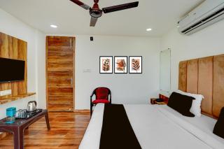 Townhouse Oak Govindpuri Station Formerly Montto Plaza - 7