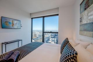 Prima Tower - Luxury Retreat with Casino, River and Flames Views - 4
