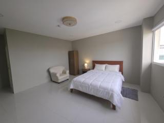 Parker Suite - 3