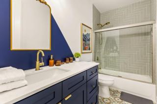 Austin Paradise Oasis! Pool, Hot Tub, Gym & Sauna - 1