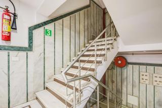 Townhouse Arakashan Road Paharganj Formerly Mohan international - 6