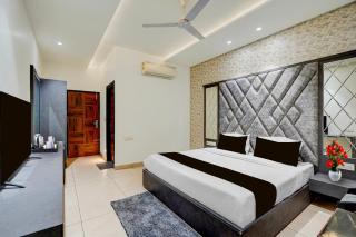Super Townhouse Oak Ambala Formerly Hotel Mark - 1