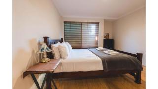 Comfortable 4BDR Family home in Suburbia - 3