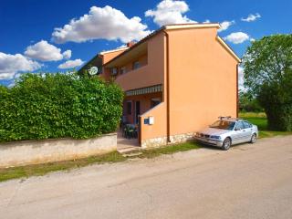 Apartments near Lake in Valbandon-Istrien 44312 - 8