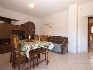 Apartments near Lake in Valbandon-Istrien 44312 - 3