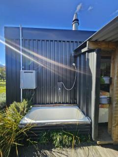 Alpine Manuka View Cabin - 2