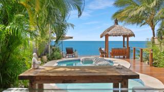 Mylara Beachfront Holiday Home - 2
