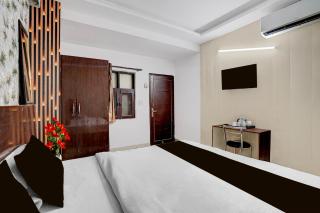 Townhouse Dwarka Sector 7 Formerly Legend - 2